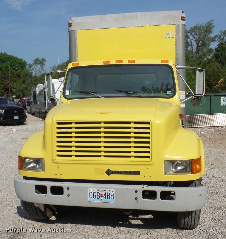 image for item DD9441 1996 International 4700 box truck