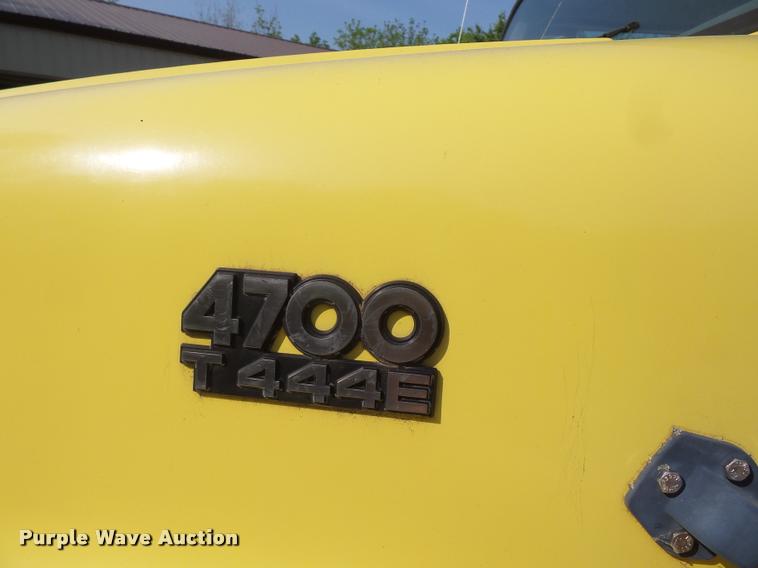 image for item DD9441 1996 International 4700 box truck