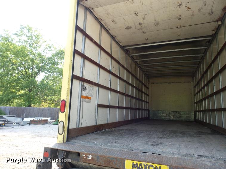 image for item DD9441 1996 International 4700 box truck