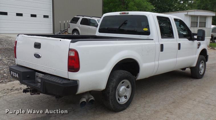 image for item DD9471 2008 Ford F250 Super Duty Crew Cab pickup truck