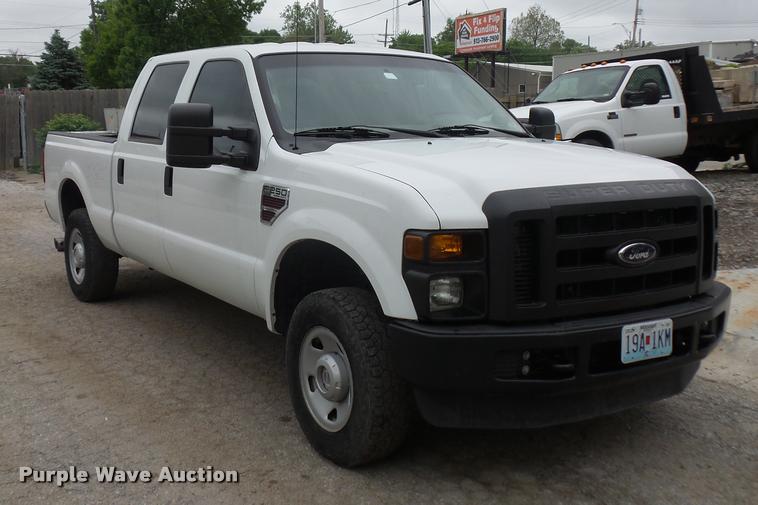 image for item DD9471 2008 Ford F250 Super Duty Crew Cab pickup truck