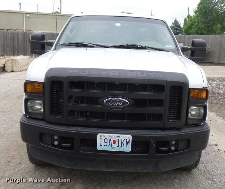 image for item DD9471 2008 Ford F250 Super Duty Crew Cab pickup truck