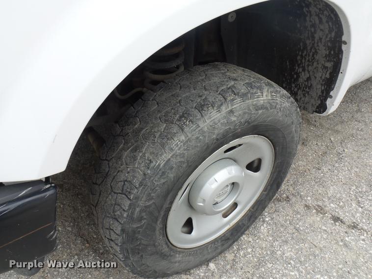 image for item DD9471 2008 Ford F250 Super Duty Crew Cab pickup truck