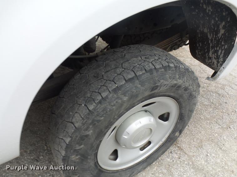 image for item DD9471 2008 Ford F250 Super Duty Crew Cab pickup truck