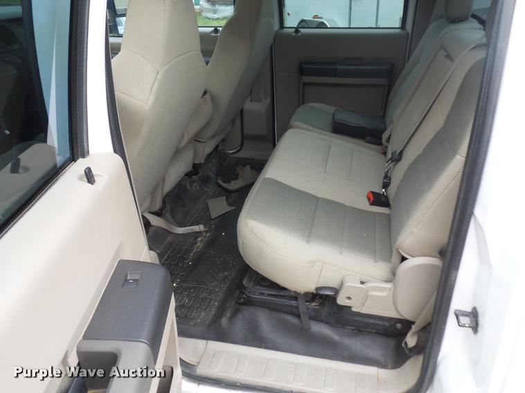 image for item DD9471 2008 Ford F250 Super Duty Crew Cab pickup truck