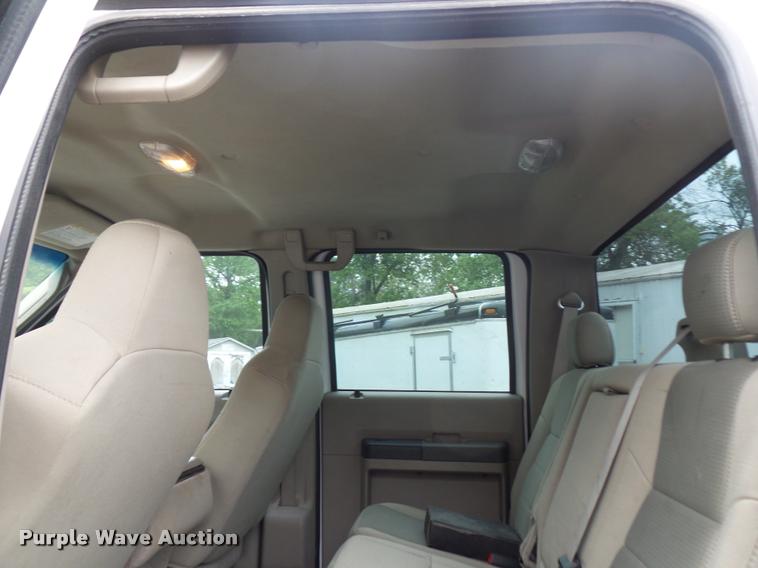 image for item DD9471 2008 Ford F250 Super Duty Crew Cab pickup truck