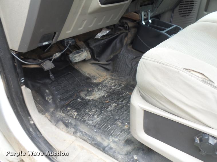 image for item DD9471 2008 Ford F250 Super Duty Crew Cab pickup truck