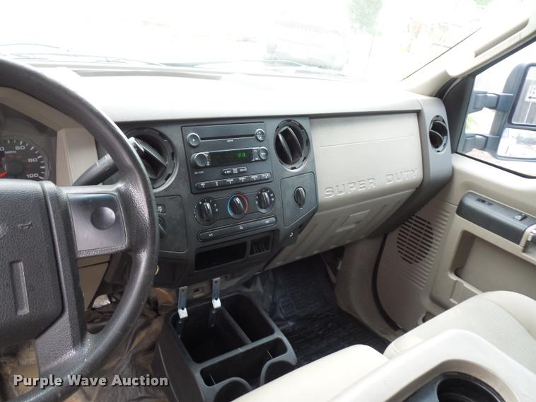 image for item DD9471 2008 Ford F250 Super Duty Crew Cab pickup truck