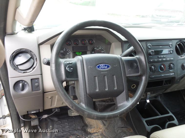 image for item DD9471 2008 Ford F250 Super Duty Crew Cab pickup truck