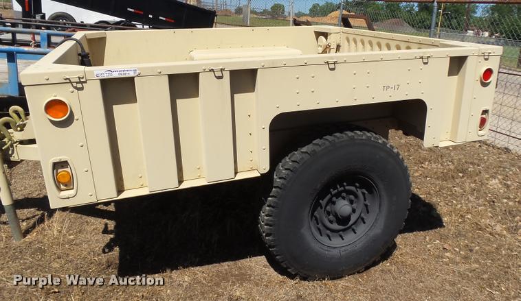 image for item DE9616 2009 U.S. Military M-1101 utility trailer