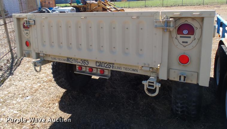 image for item DE9616 2009 U.S. Military M-1101 utility trailer