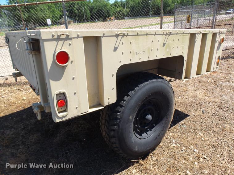 image for item DE9616 2009 U.S. Military M-1101 utility trailer