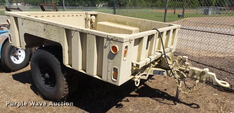 image for item DE9616 2009 U.S. Military M-1101 utility trailer