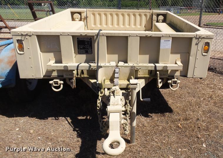 image for item DE9616 2009 U.S. Military M-1101 utility trailer