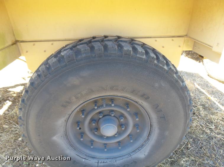 image for item DE9616 2009 U.S. Military M-1101 utility trailer