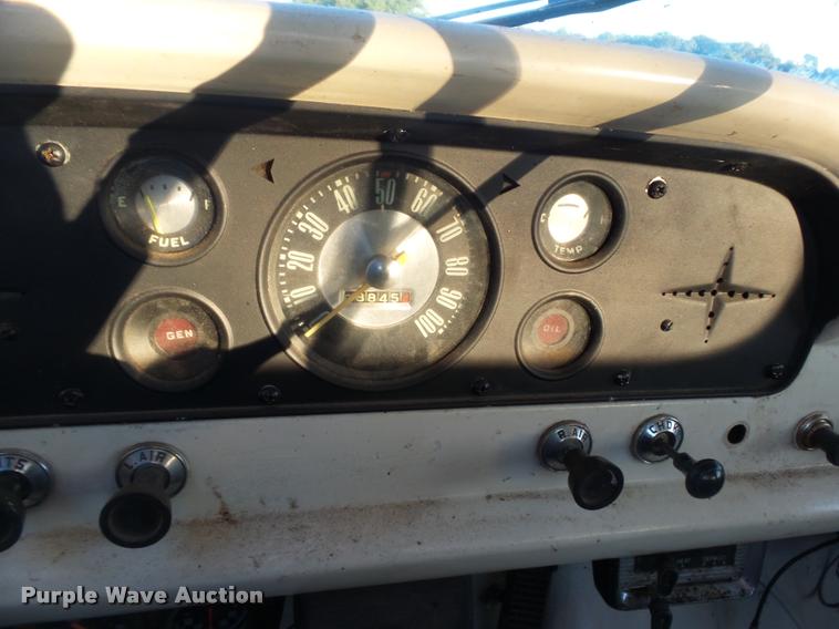 image for item DE9623 1957 Ford F100 pickup truck