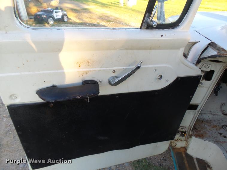 image for item DE9623 1957 Ford F100 pickup truck