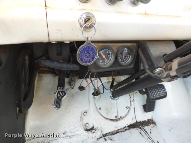 image for item DE9623 1957 Ford F100 pickup truck