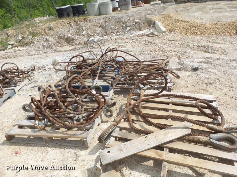 Steel chokers in Fulton, MO Item DF9251 sold Purple Wave