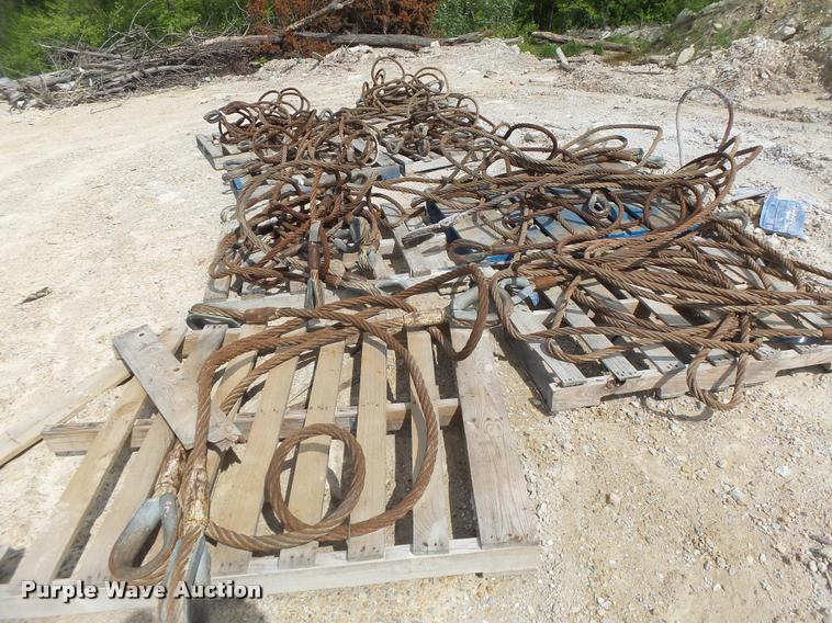 Steel chokers in Fulton, MO Item DF9251 sold Purple Wave