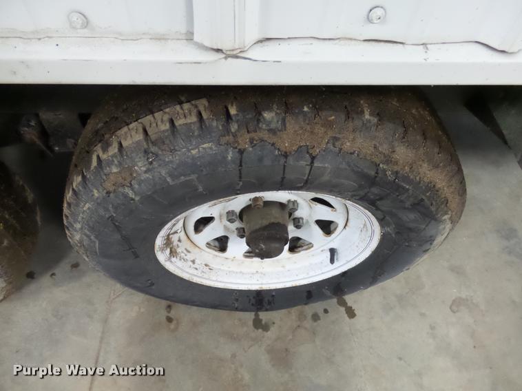 image for item DH9554 1992 Starcraft 8X35 camper