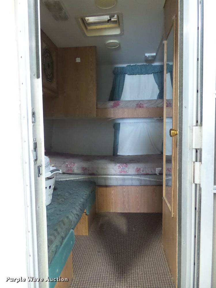 image for item DH9554 1992 Starcraft 8X35 camper