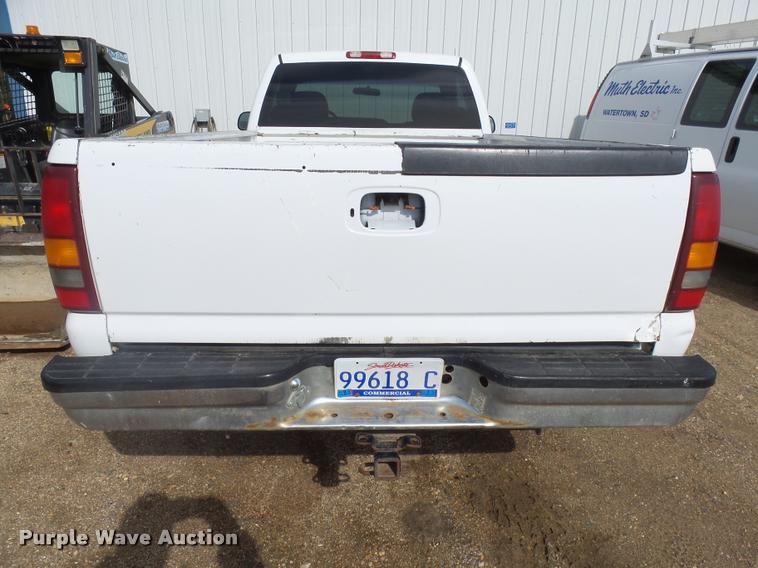 image for item DH9612 2000 Chevrolet Silverado 1500 pickup truck