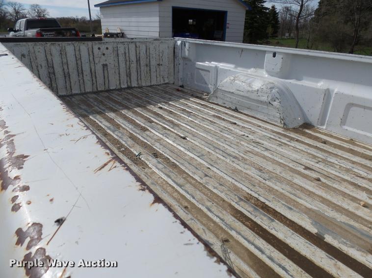 image for item DH9612 2000 Chevrolet Silverado 1500 pickup truck