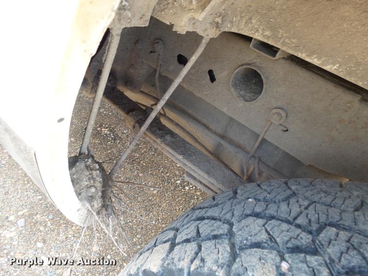 image for item DH9612 2000 Chevrolet Silverado 1500 pickup truck