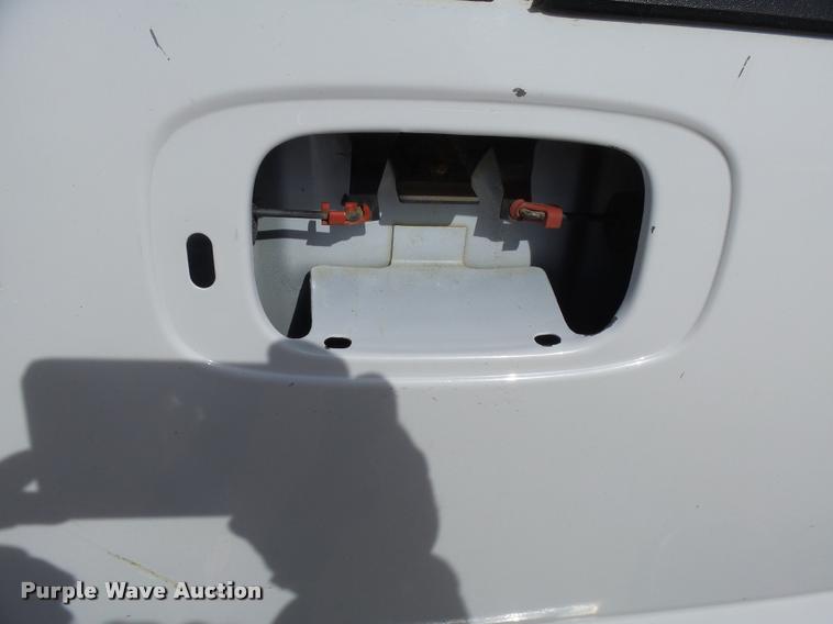 image for item DH9612 2000 Chevrolet Silverado 1500 pickup truck