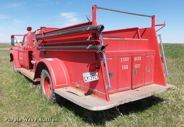 image for item DH9615 1965 Ford F600 fire truck