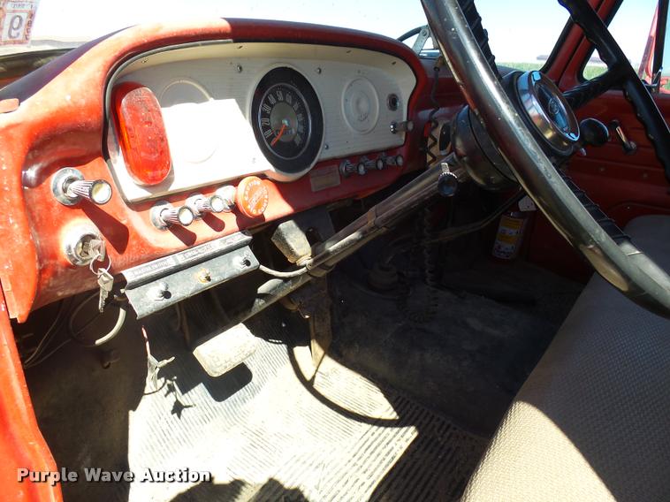 image for item DH9615 1965 Ford F600 fire truck