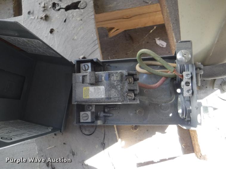 image for item DJ9087 Ingersoll Rand vertical air compressor