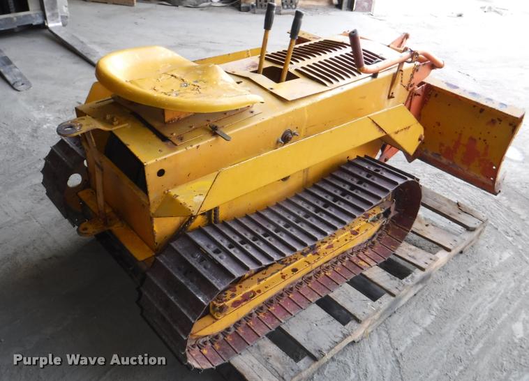 image for item DJ9089 1965 Strut Magnatrac mini dozer