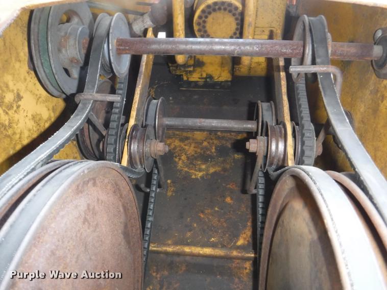 image for item DJ9089 1965 Strut Magnatrac mini dozer