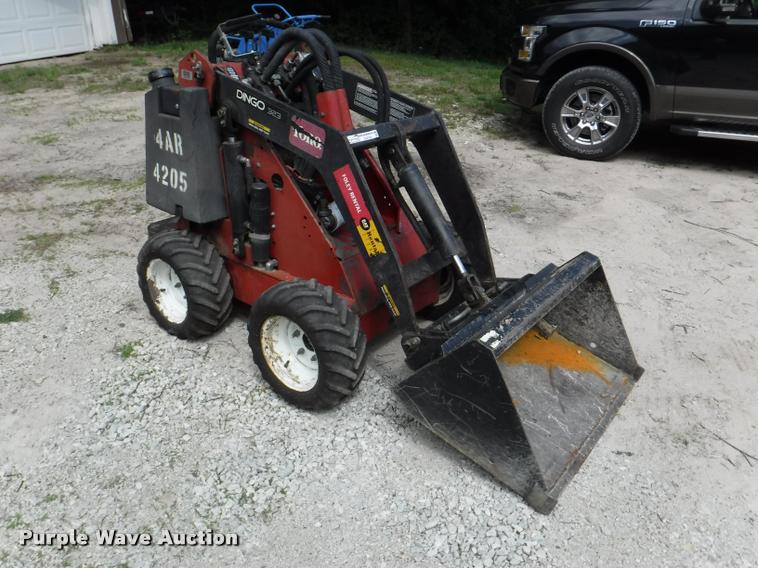 image for item DJ9158 Toro Dingo 323 compact utility loader