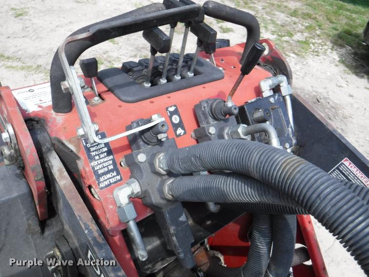 image for item DJ9158 Toro Dingo 323 compact utility loader