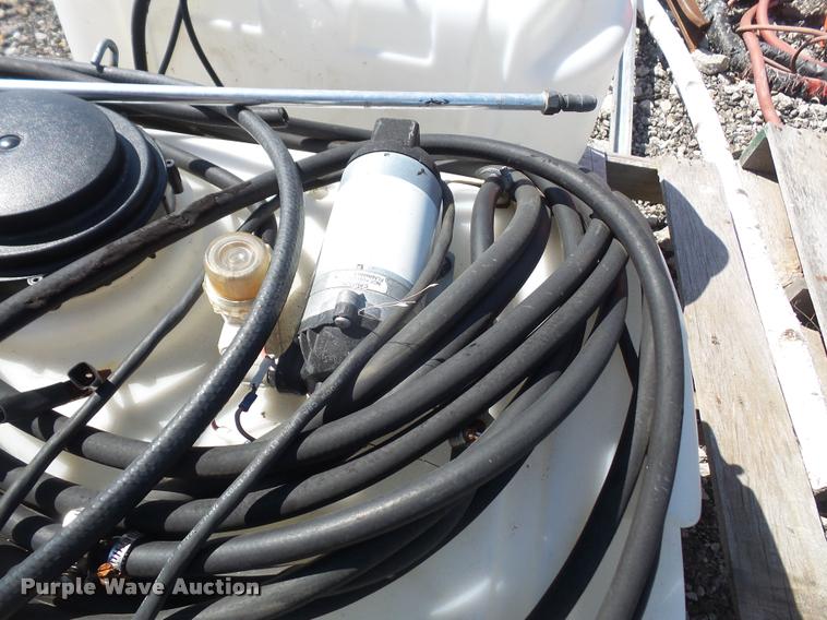 image for item DL9696 (2) spot sprayers