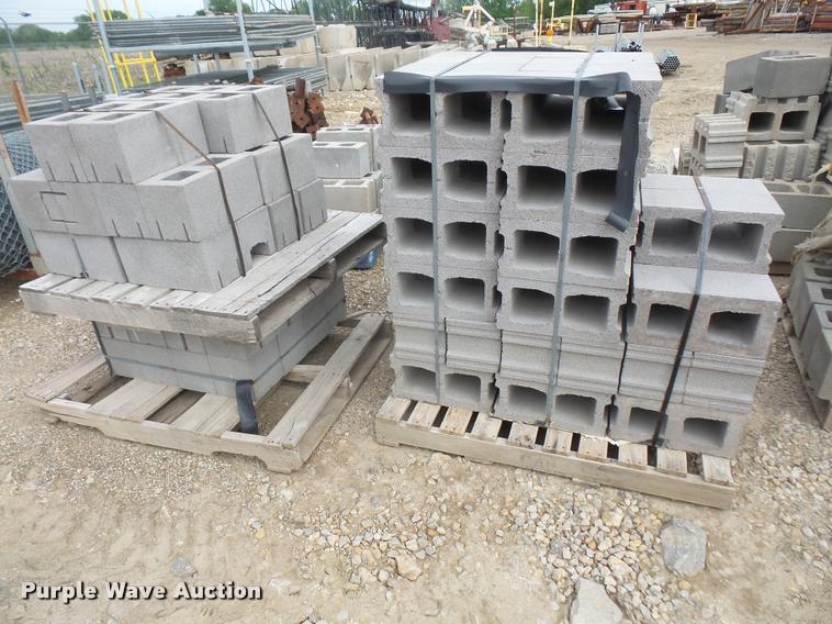 image for item DL9704 Concrete blocks