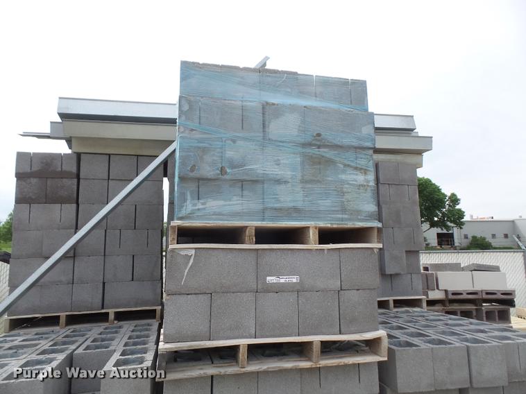 image for item DL9705 Approximately 1,280 sound dampening concrete blocks