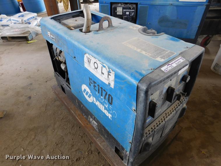 image for item DL9707 Miller Bobcat 225 welder