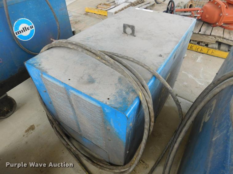 image for item DL9711 Miller Deltaweld 650 DC arc welder