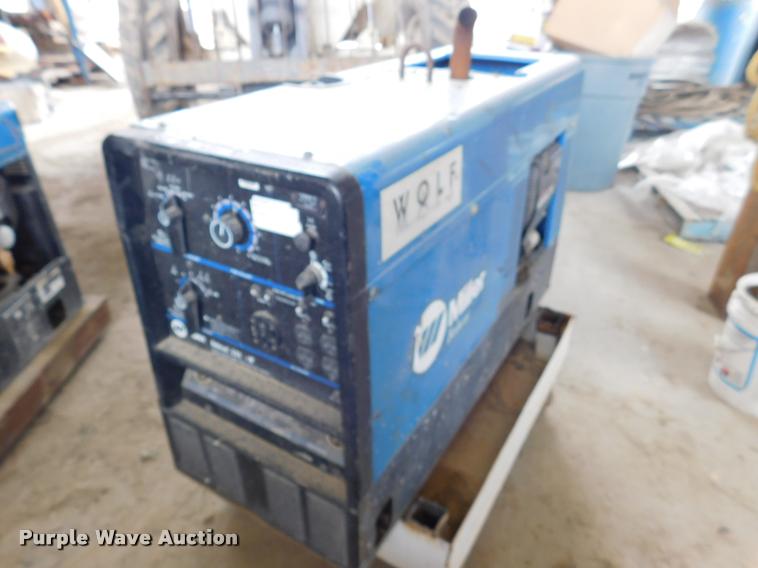 image for item DL9717 Miller Bobcat 225 welder