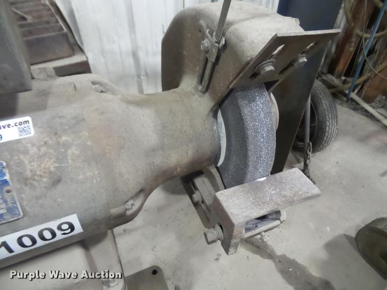 image for item DL9719 Baldor pedestal grinder