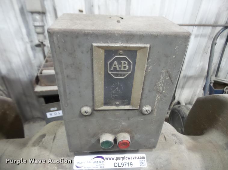 image for item DL9719 Baldor pedestal grinder