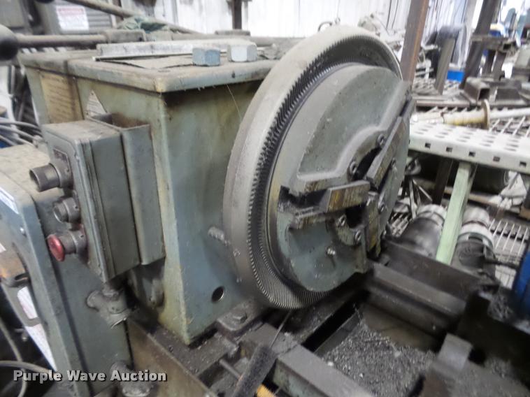 image for item DL9720 1957 Oster 784 threading machine