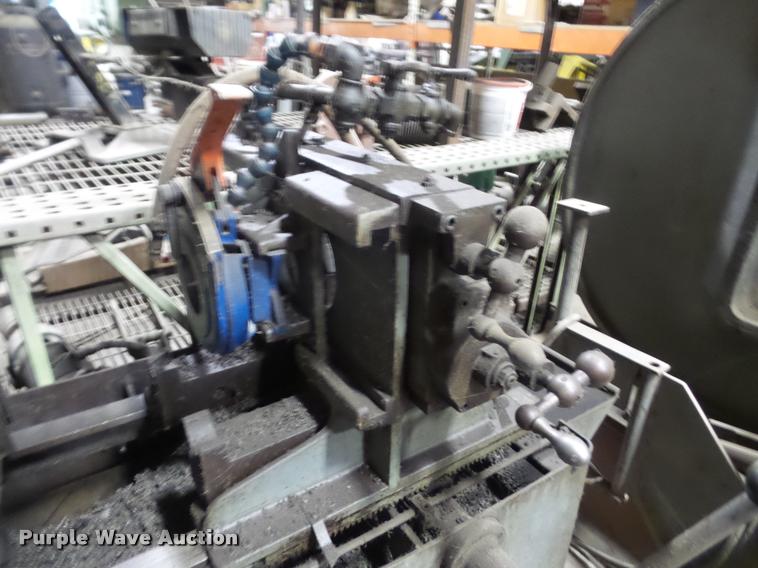 image for item DL9720 1957 Oster 784 threading machine