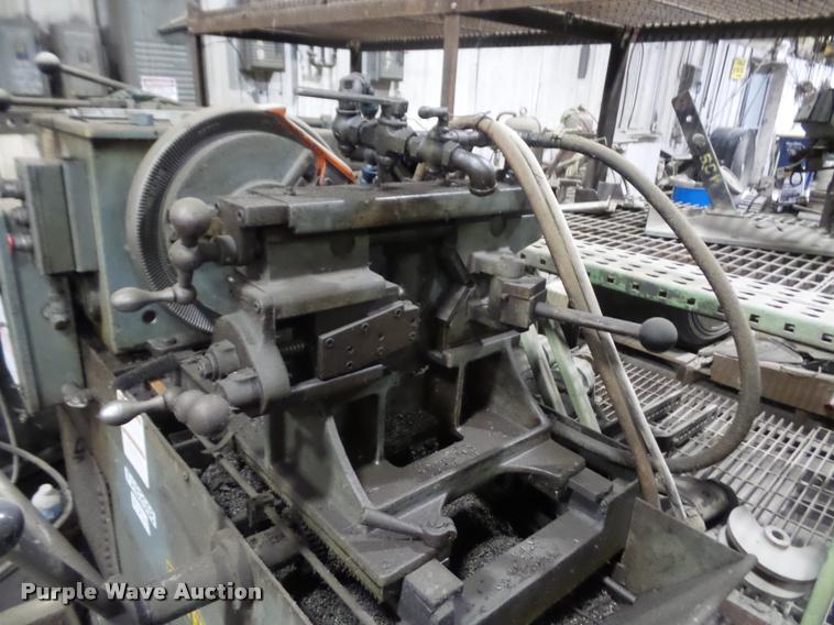 image for item DL9720 1957 Oster 784 threading machine