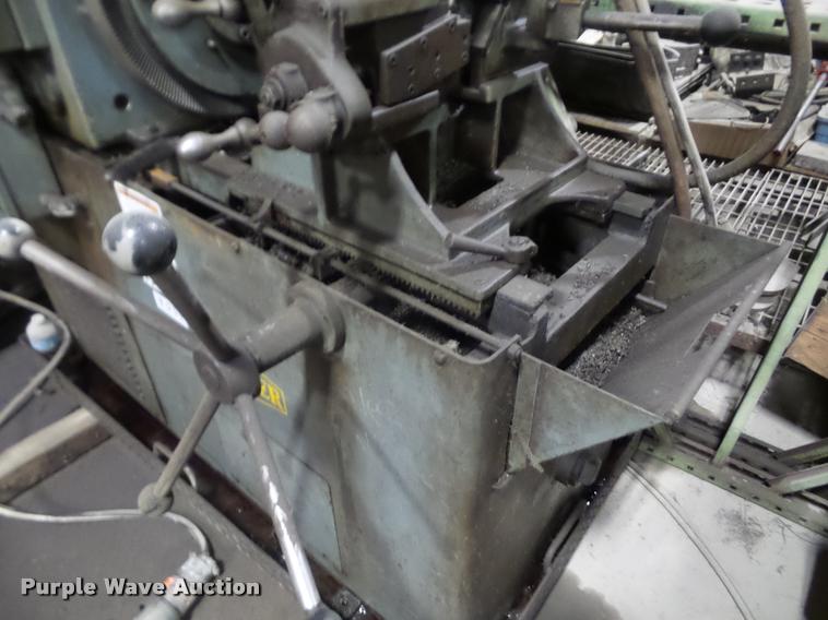 image for item DL9720 1957 Oster 784 threading machine