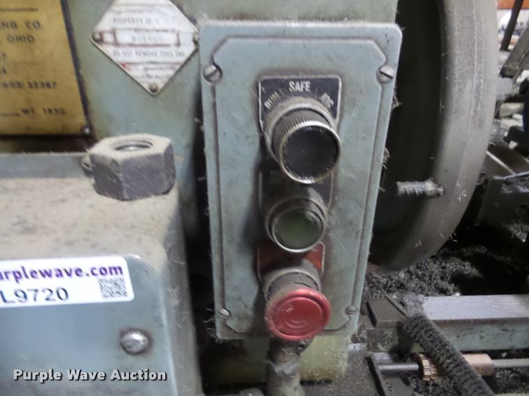 image for item DL9720 1957 Oster 784 threading machine